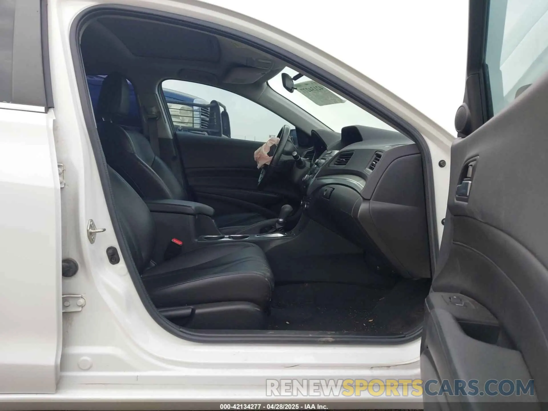 5 fotografías del automóvil dañado 19UDE2F30KA013880 ACURA ILX 2019