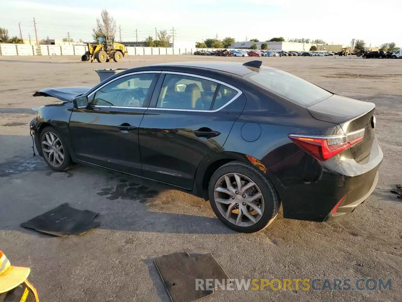 2 fotografías del automóvil dañado 19UDE2F3XKA013045 ACURA ILX 2019