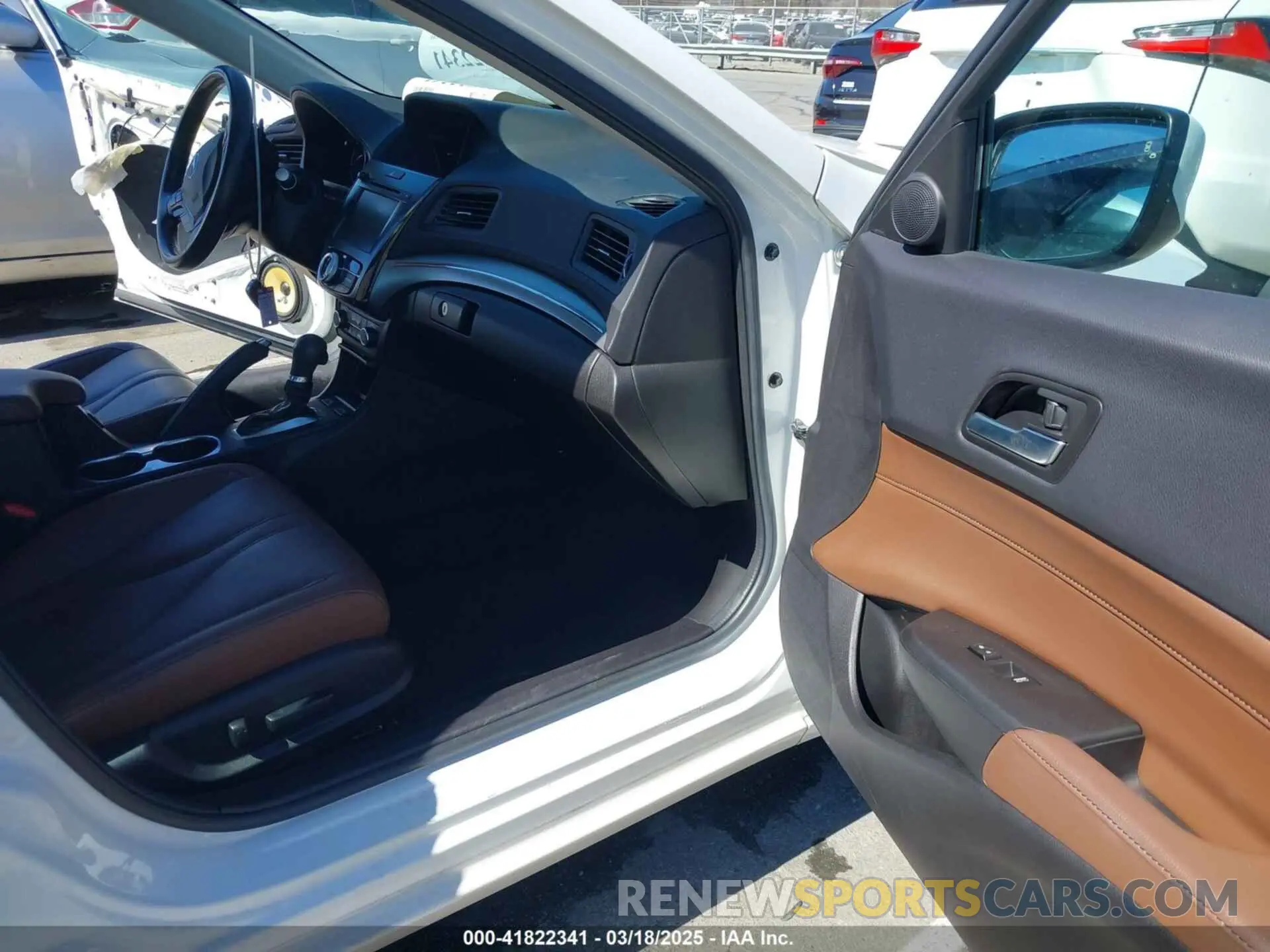 5 fotografías del automóvil dañado 19UDE2F74KA010449 ACURA ILX 2019