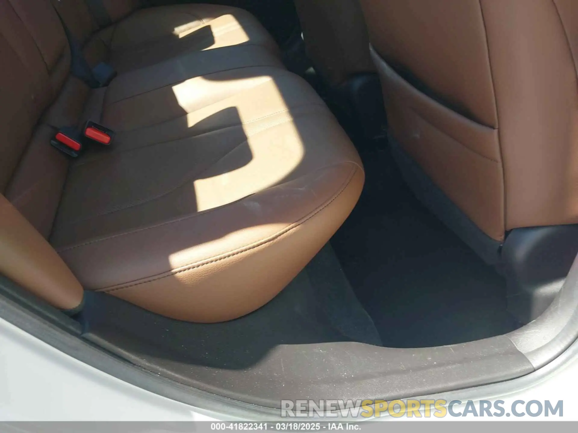8 fotografías del automóvil dañado 19UDE2F74KA010449 ACURA ILX 2019