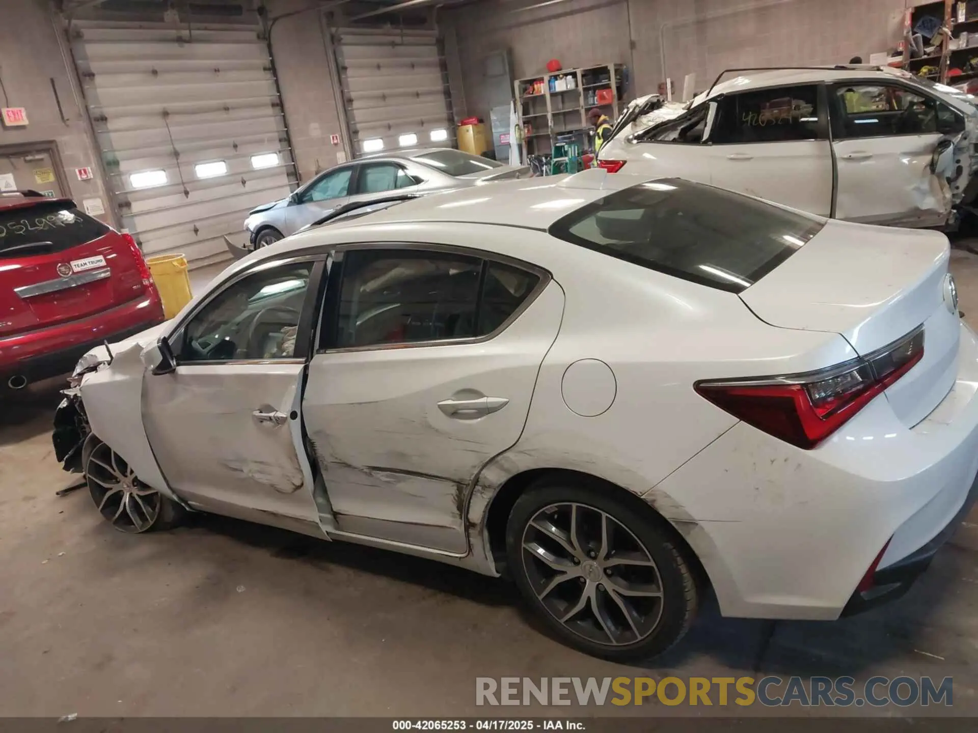 14 fotografías del automóvil dañado 19UDE2F76KA007150 ACURA ILX 2019