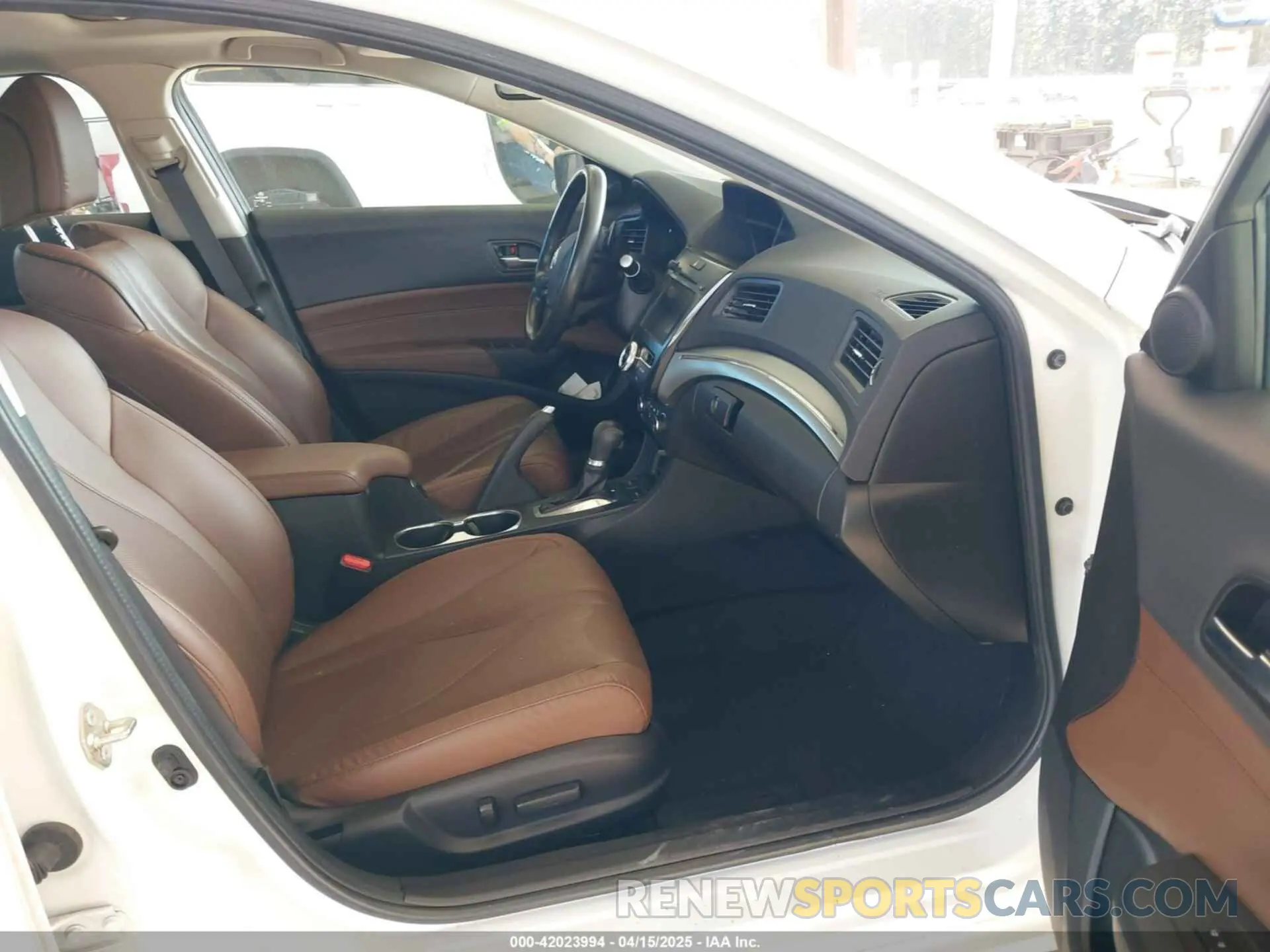 5 fotografías del automóvil dañado 19UDE2F77KA014270 ACURA ILX 2019
