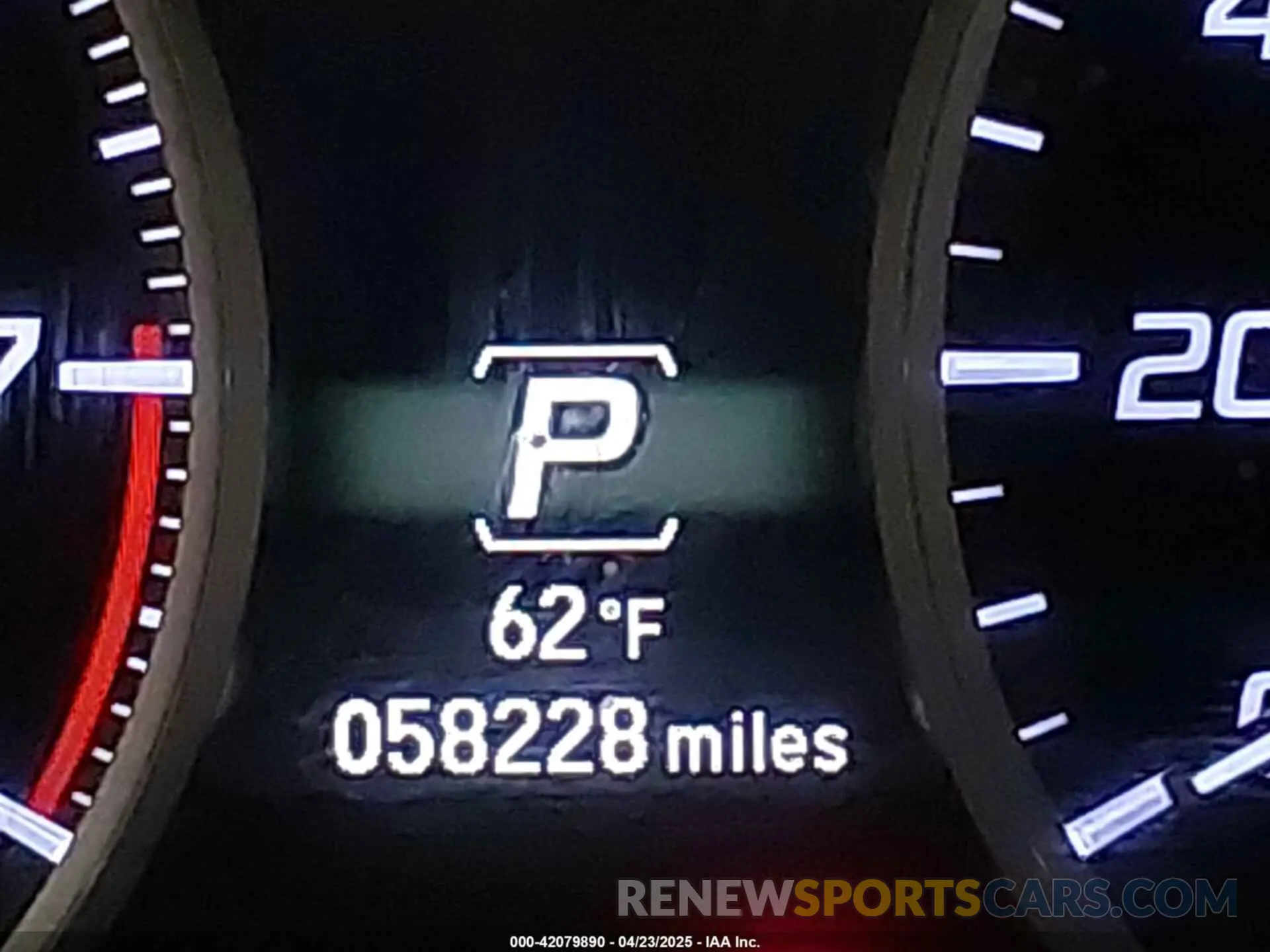 16 fotografías del automóvil dañado 19UDE2F36LA002772 ACURA ILX 2020