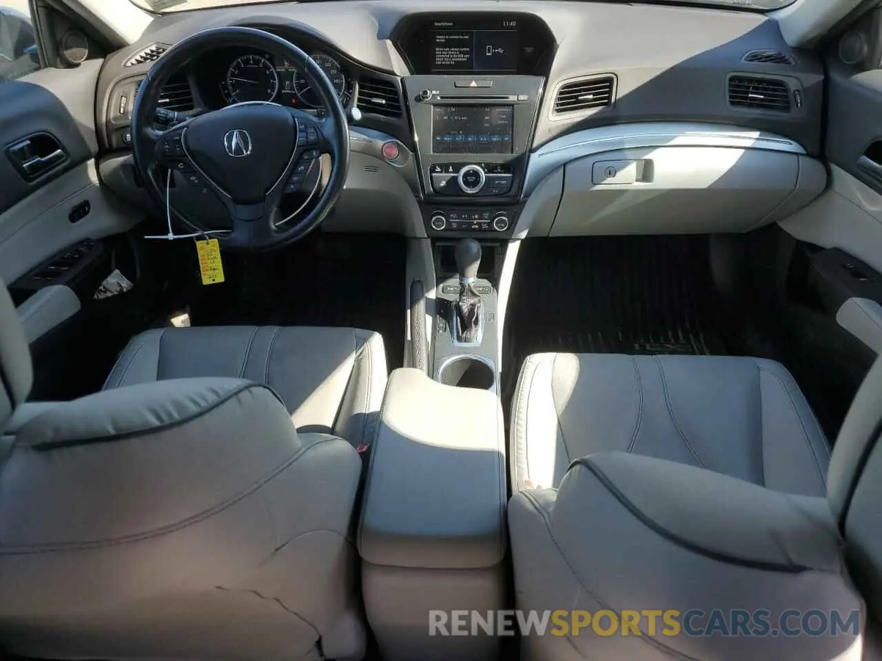 8 fotografías del automóvil dañado 19UDE2F75LA003947 ACURA ILX 2020