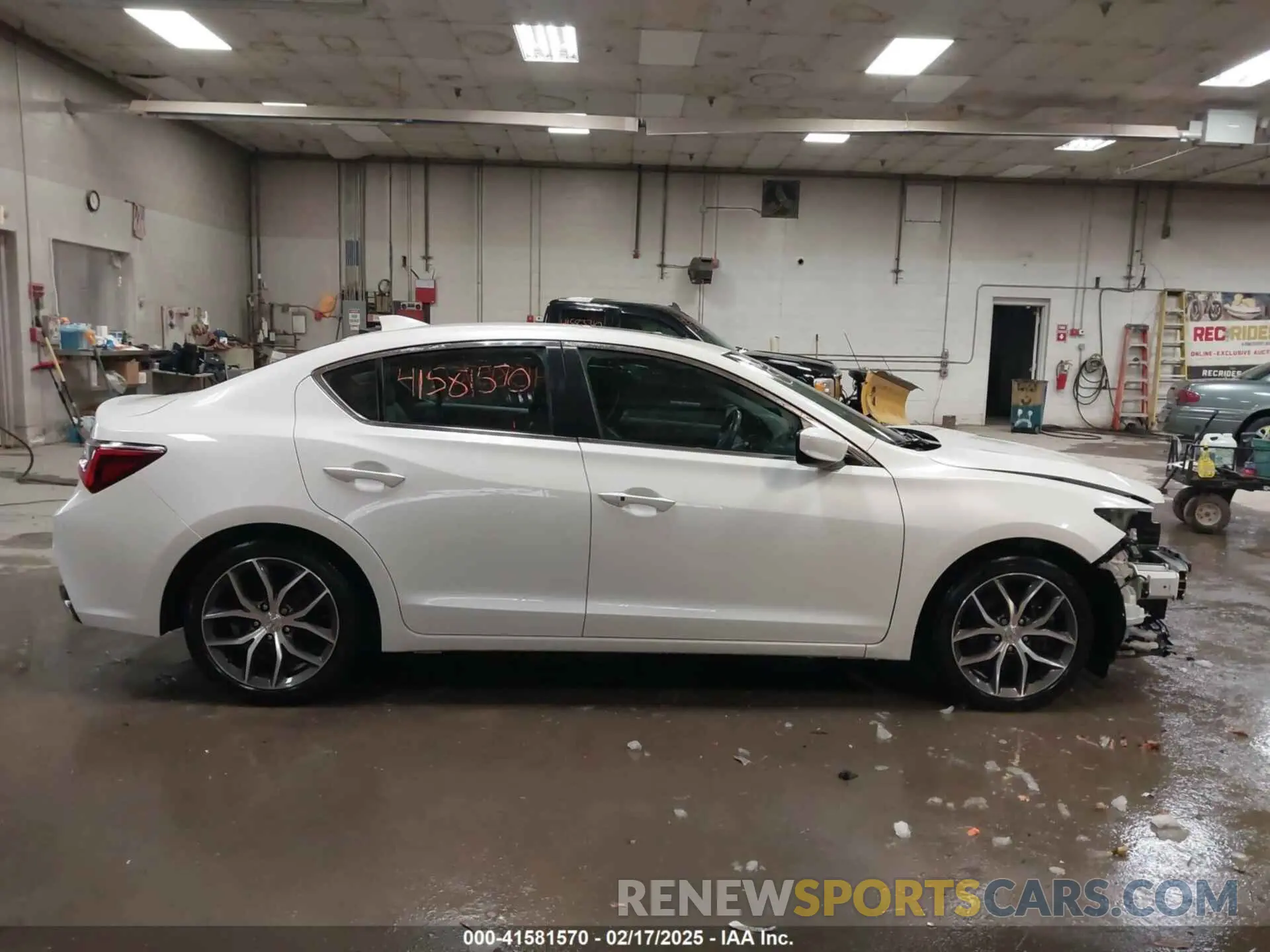 14 fotografías del automóvil dañado 19UDE2F77LA010298 ACURA ILX 2020