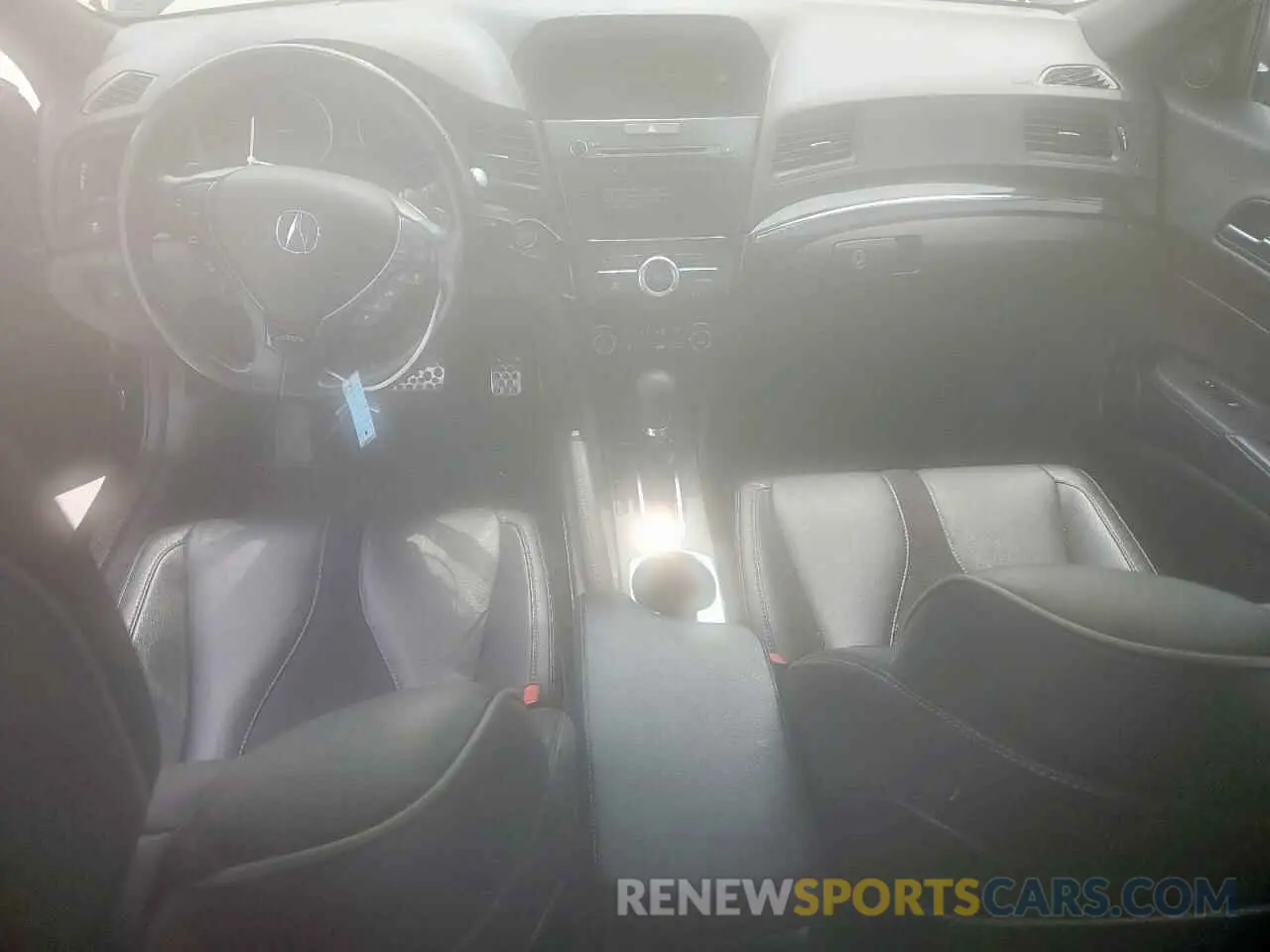 8 fotografías del automóvil dañado 19UDE2F80LA002777 ACURA ILX 2020