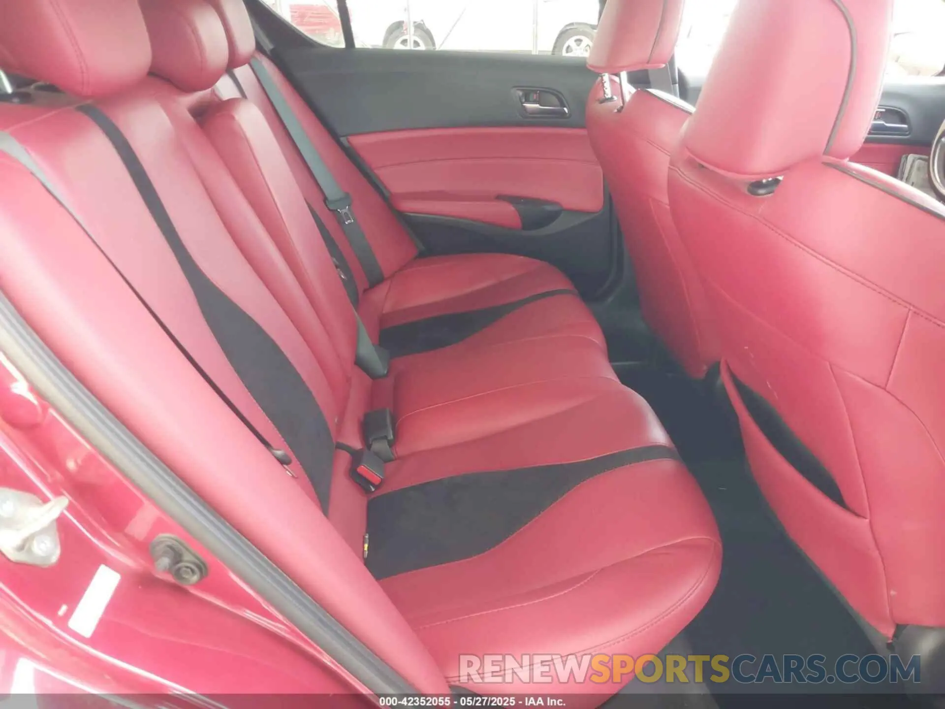 8 fotografías del automóvil dañado 19UDE2F85LA004444 ACURA ILX 2020