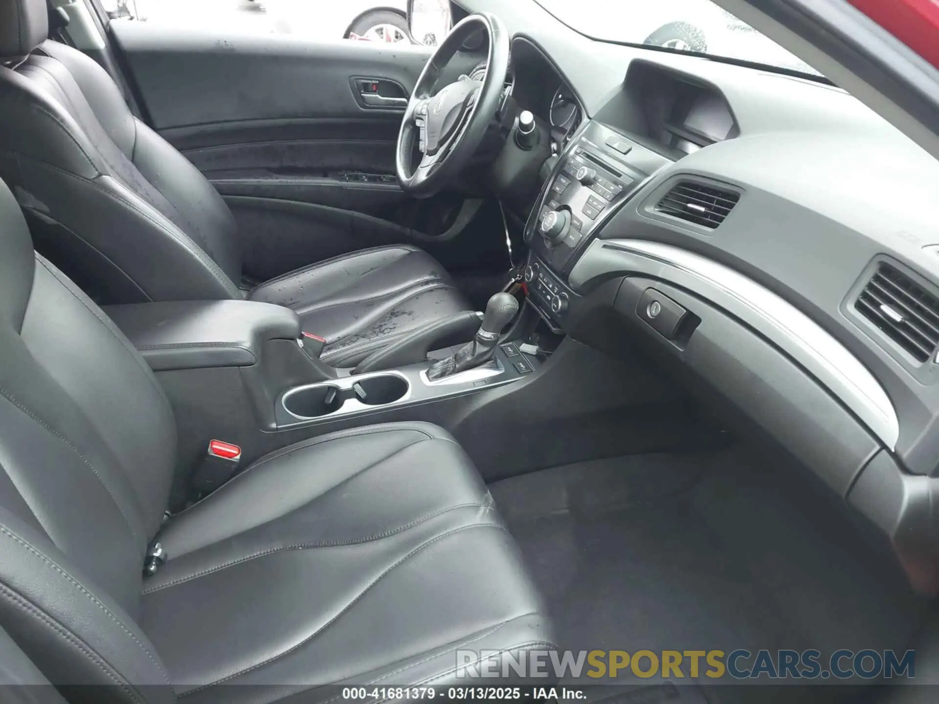 5 fotografías del automóvil dañado 19UDE2F31MA009226 ACURA ILX 2021