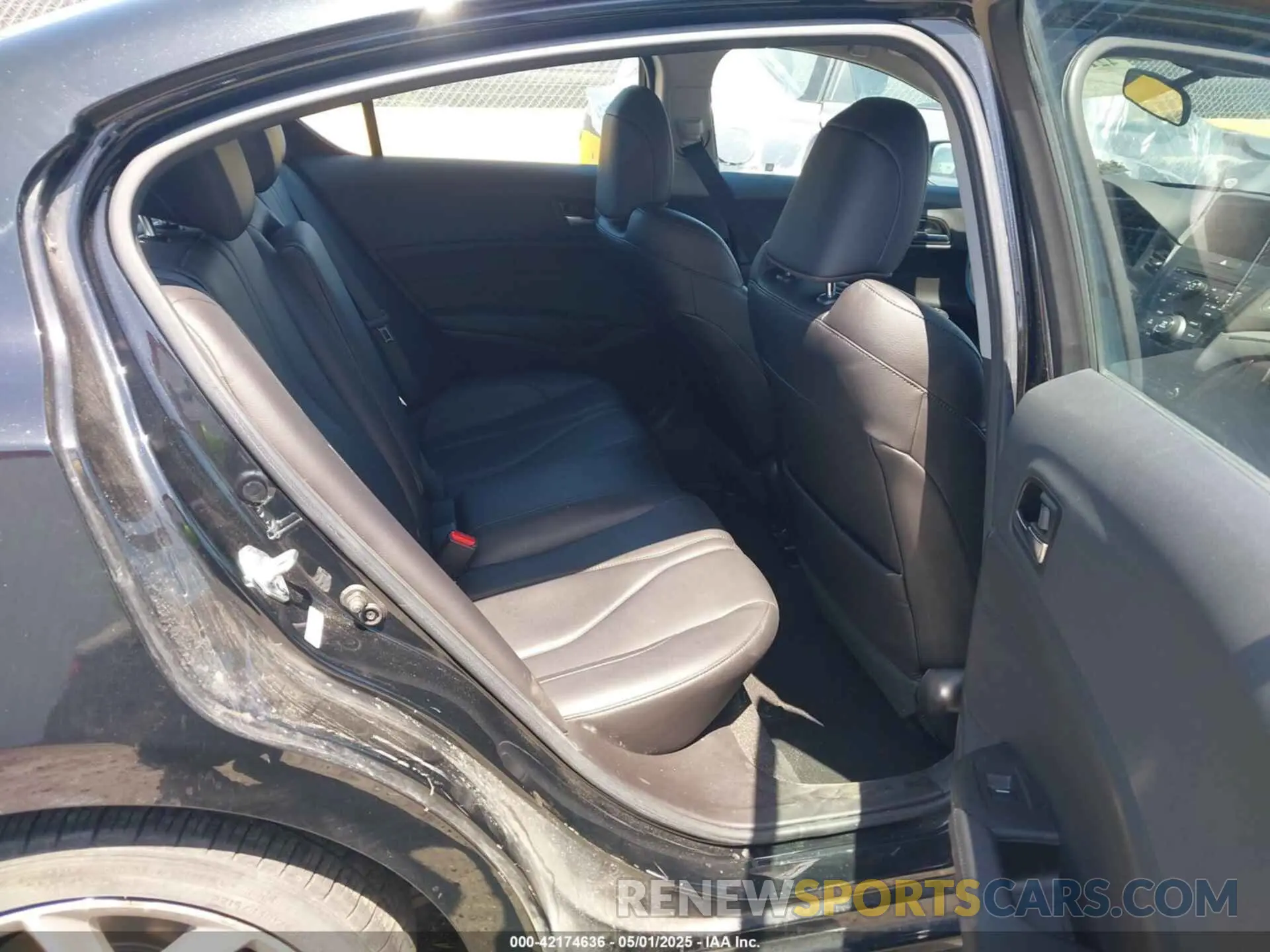 8 fotografías del automóvil dañado 19UDE2F36MA004345 ACURA ILX 2021