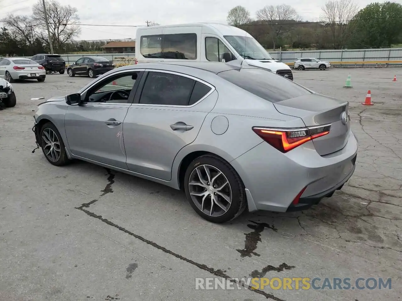 2 fotografías del automóvil dañado 19UDE2F74MA003343 ACURA ILX 2021