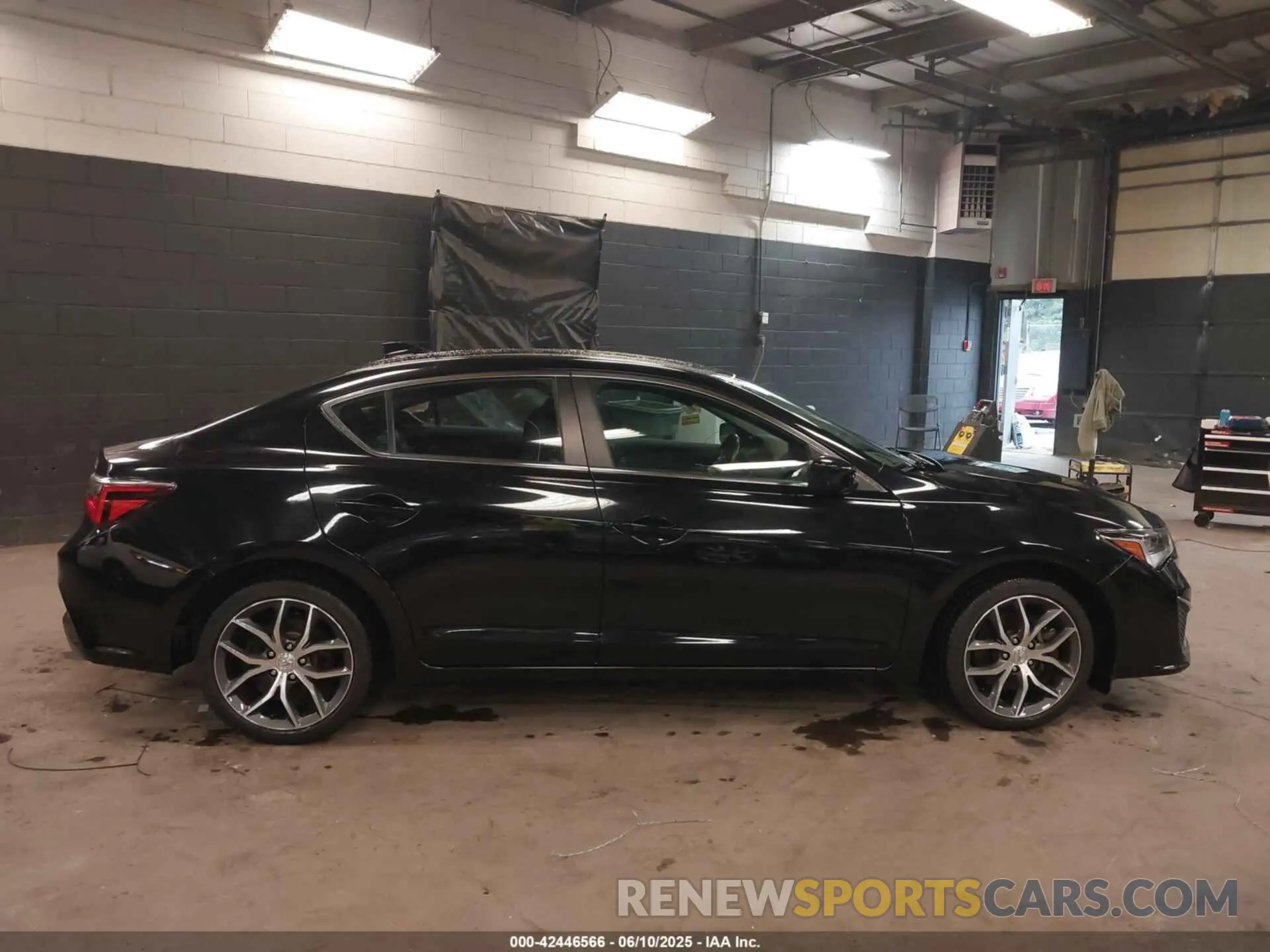 13 fotografías del automóvil dañado 19UDE2F74MA009630 ACURA ILX 2021