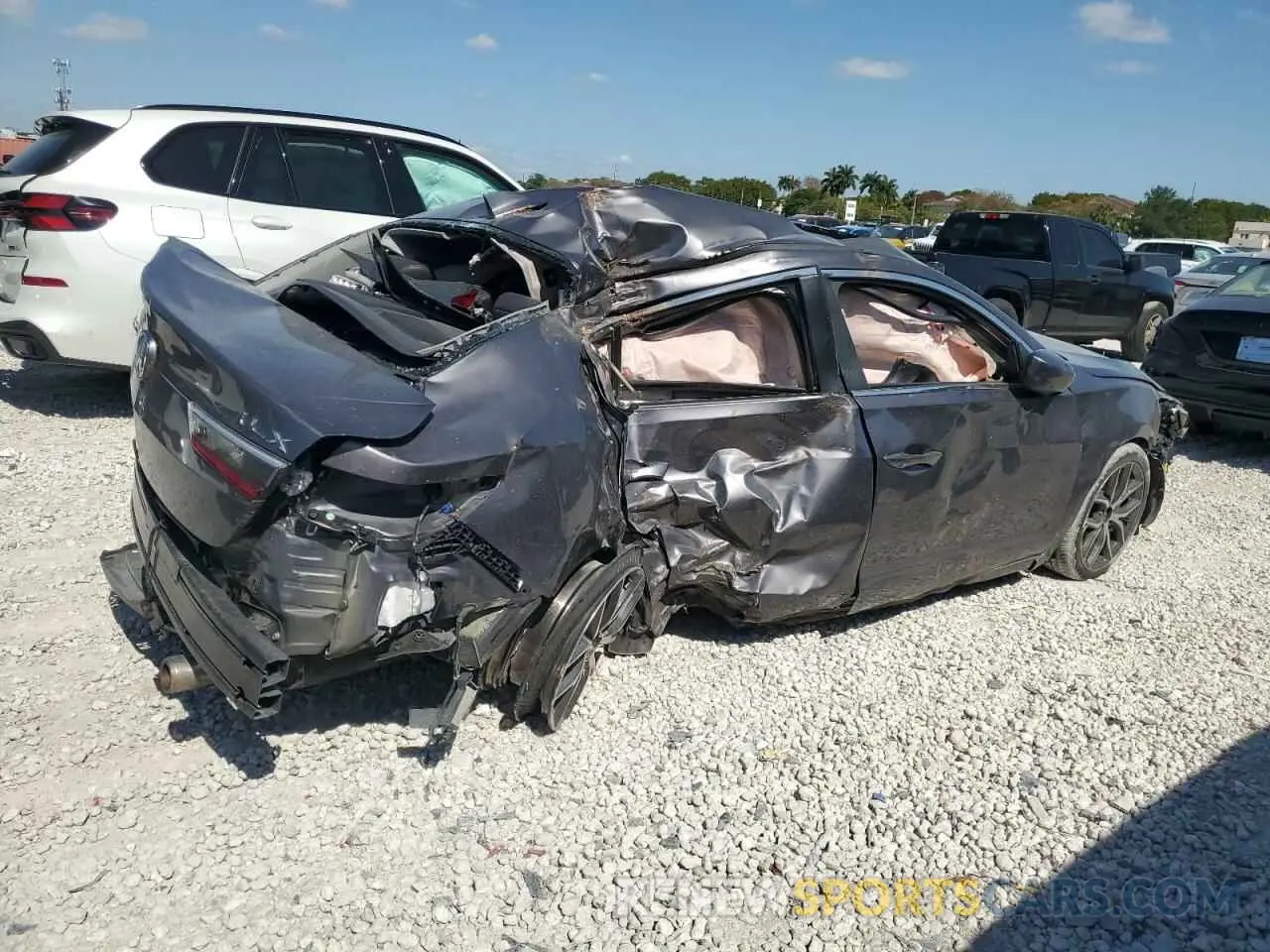 3 fotografías del automóvil dañado 19UDE2F76MA003618 ACURA ILX 2021