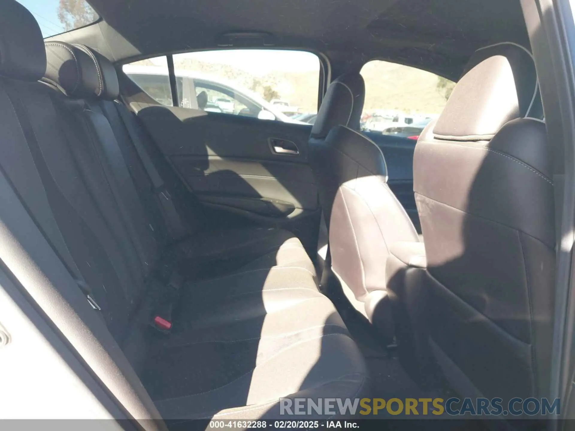 8 fotografías del automóvil dañado 19UDE2F80MA002540 ACURA ILX 2021