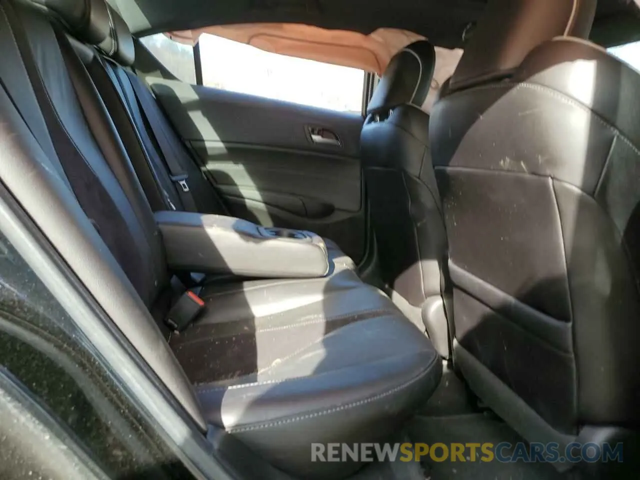 10 fotografías del automóvil dañado 19UDE2F88MA000244 ACURA ILX 2021