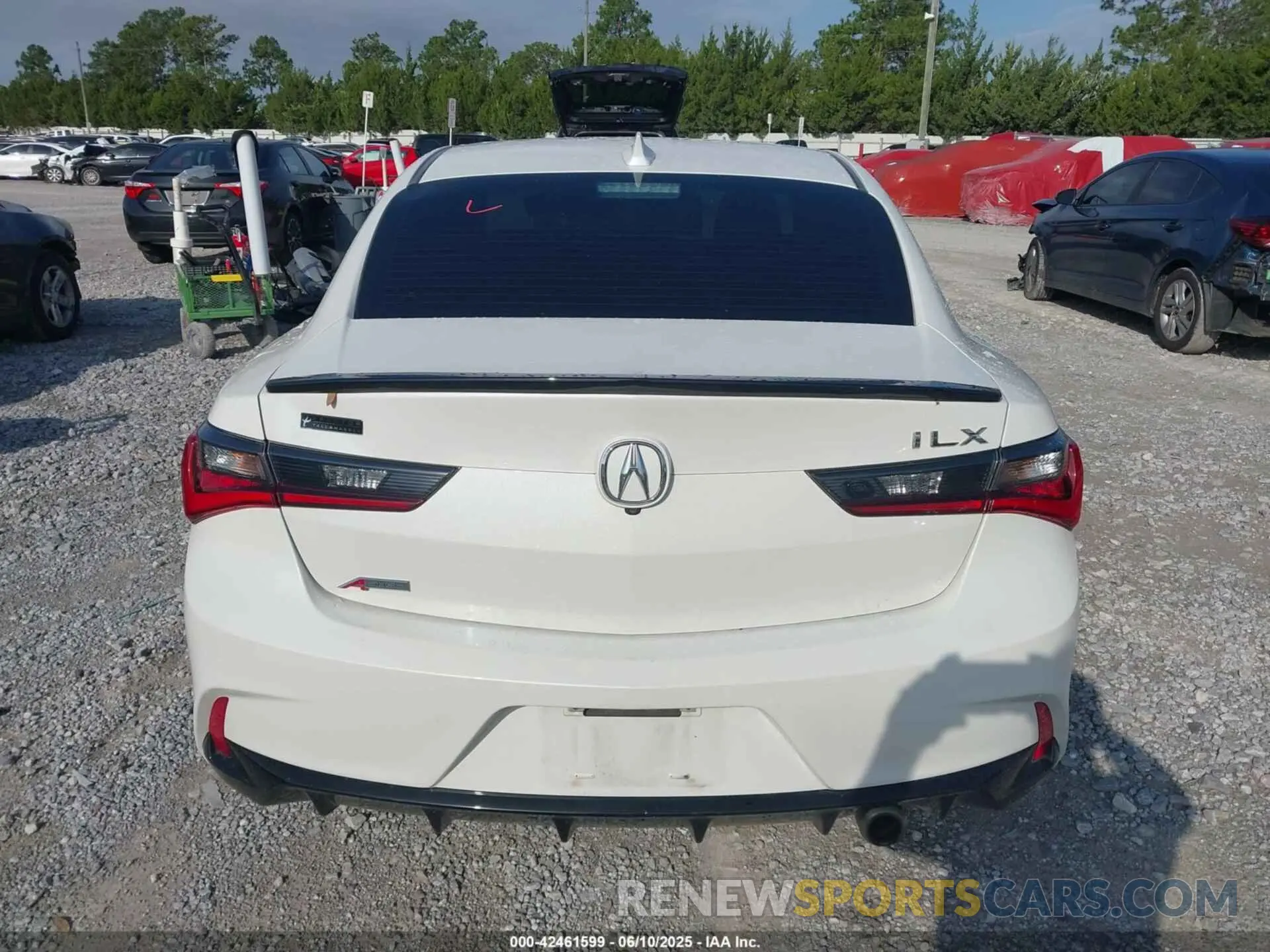 16 fotografías del automóvil dañado 19UDE2F89MA010863 ACURA ILX 2021