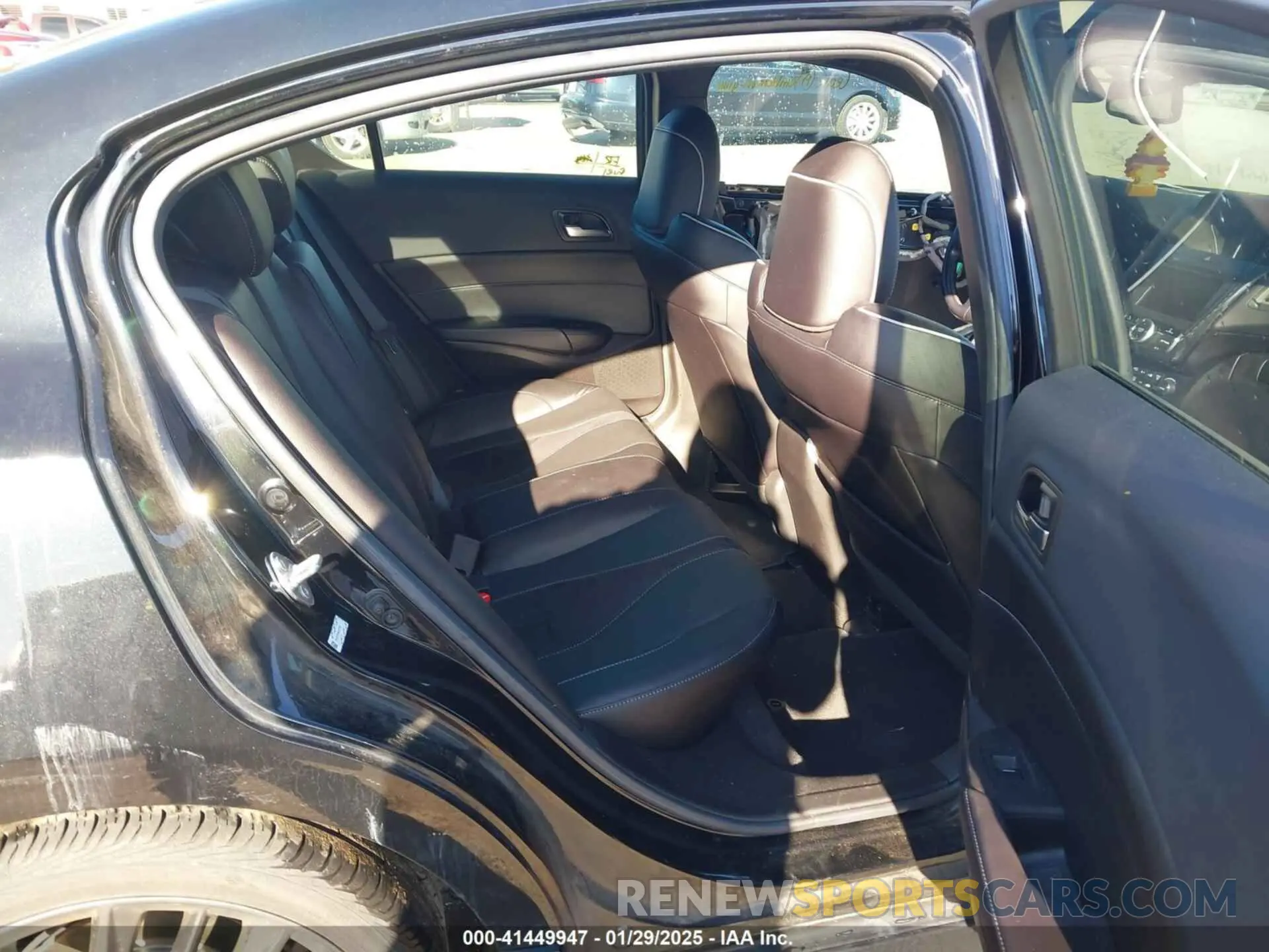 8 fotografías del automóvil dañado 19UDE2F81NA007361 ACURA ILX 2022