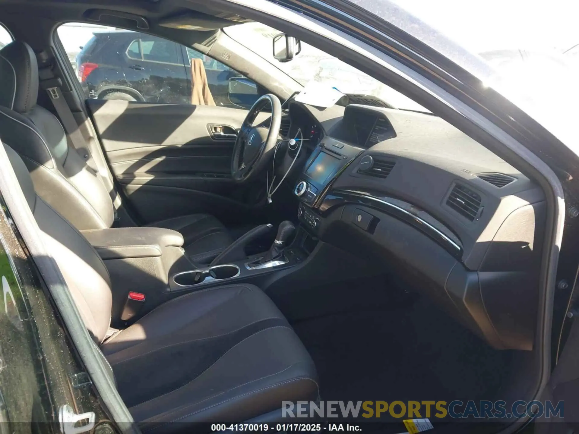 5 fotografías del automóvil dañado 19UDE2F87NA007607 ACURA ILX 2022