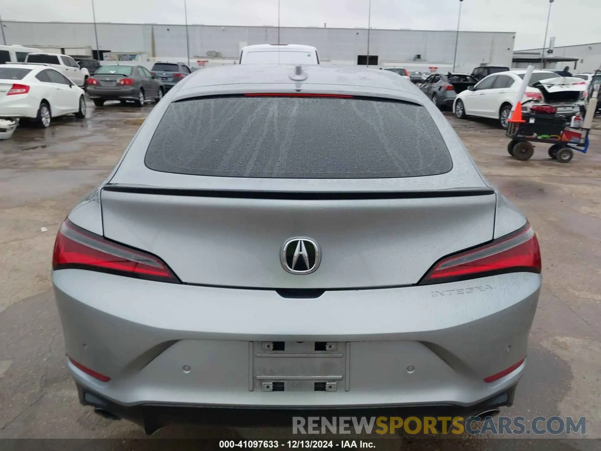 17 fotografías del automóvil dañado 19UDE4G79PA004874 ACURA INTEGRA 2023