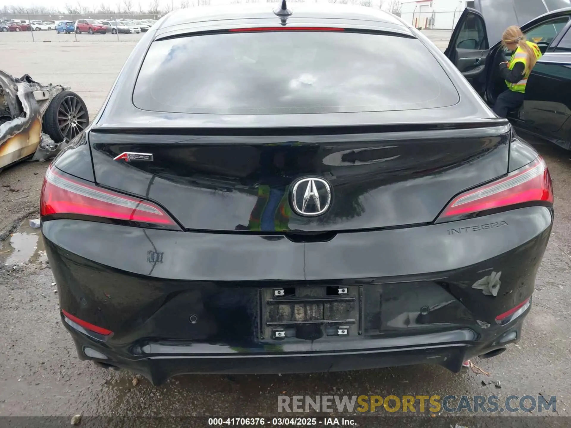 16 fotografías del automóvil dañado 19UDE4H66PA000304 ACURA INTEGRA 2023