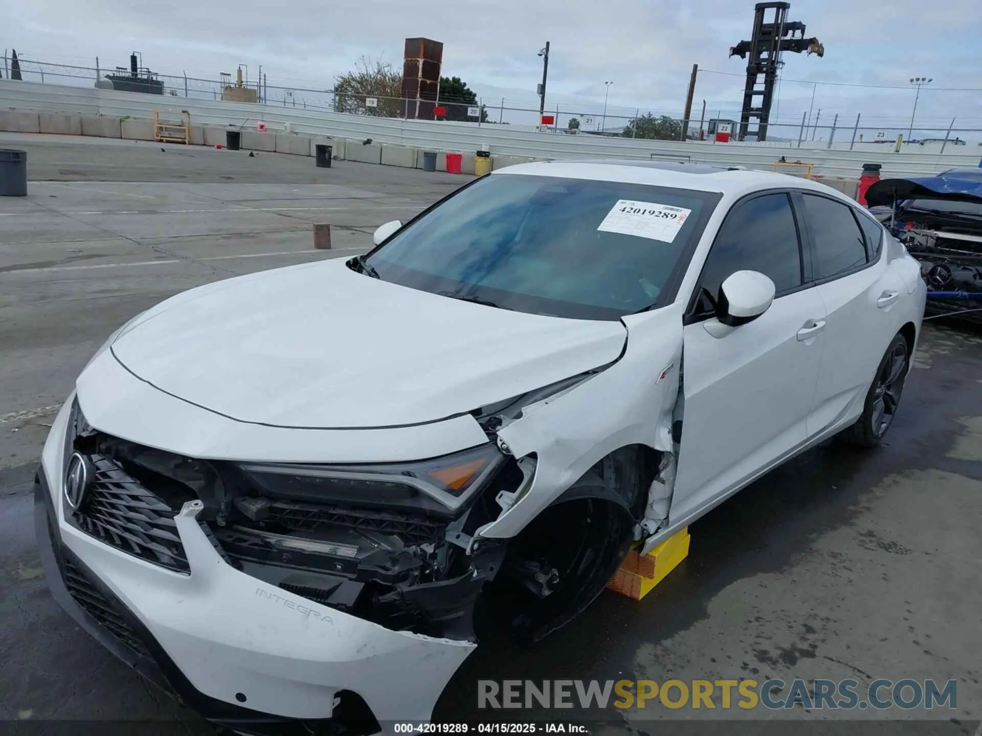 2 fotografías del automóvil dañado 19UDE4H68PA004449 ACURA INTEGRA 2023
