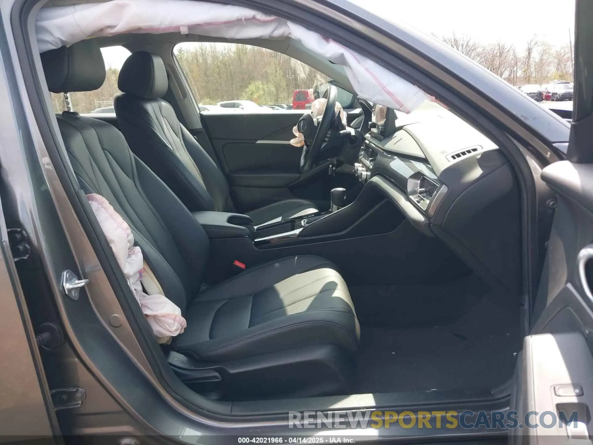 5 fotografías del automóvil dañado 19UDE4H20RA011766 ACURA INTEGRA 2024