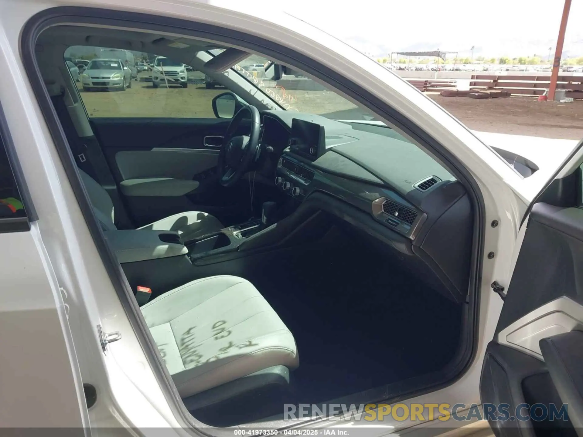 5 fotografías del automóvil dañado 19UDE4H26RA009438 ACURA INTEGRA 2024
