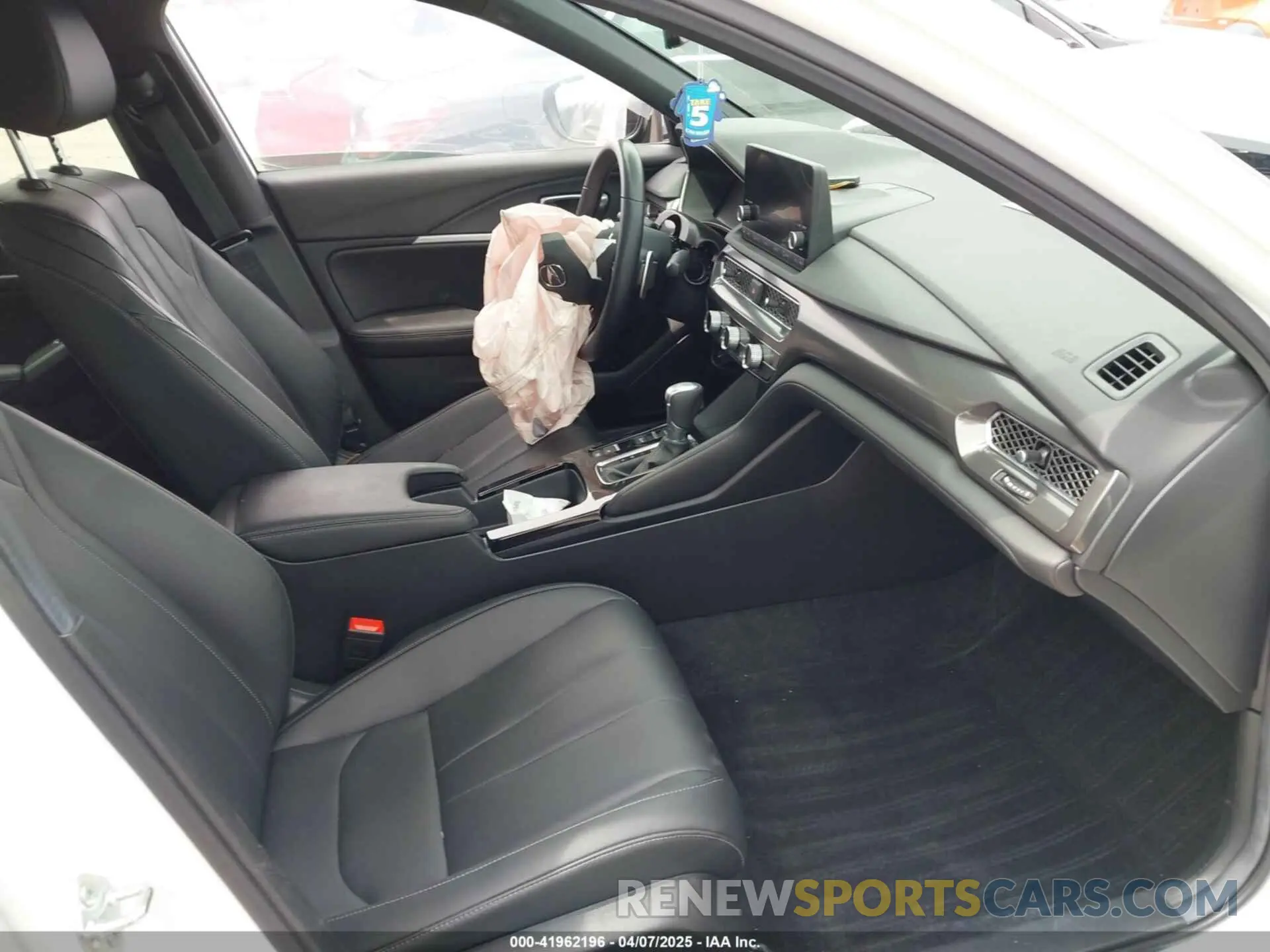 5 fotografías del automóvil dañado 19UDE4H35RA020892 ACURA INTEGRA 2024