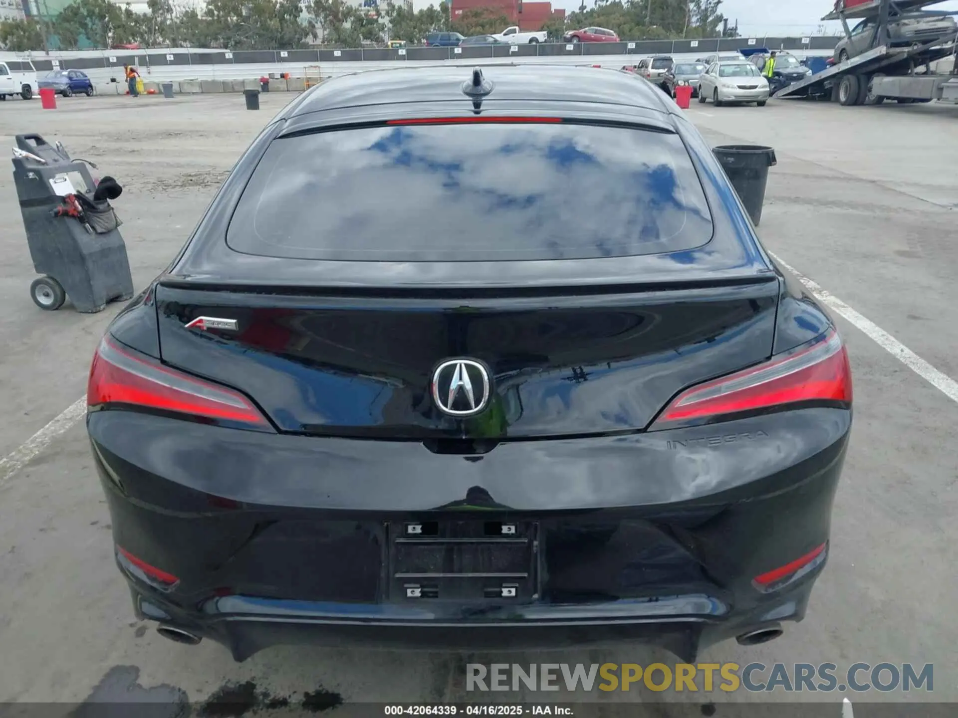 17 fotografías del automóvil dañado 19UDE4H36RA014387 ACURA INTEGRA 2024