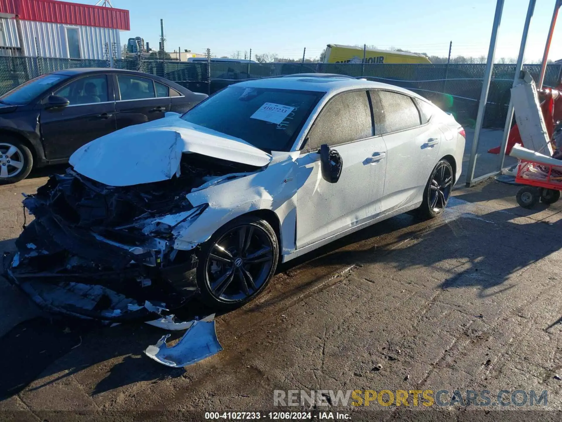 2 fotografías del automóvil dañado 19UDE4H37RA022000 ACURA INTEGRA 2024