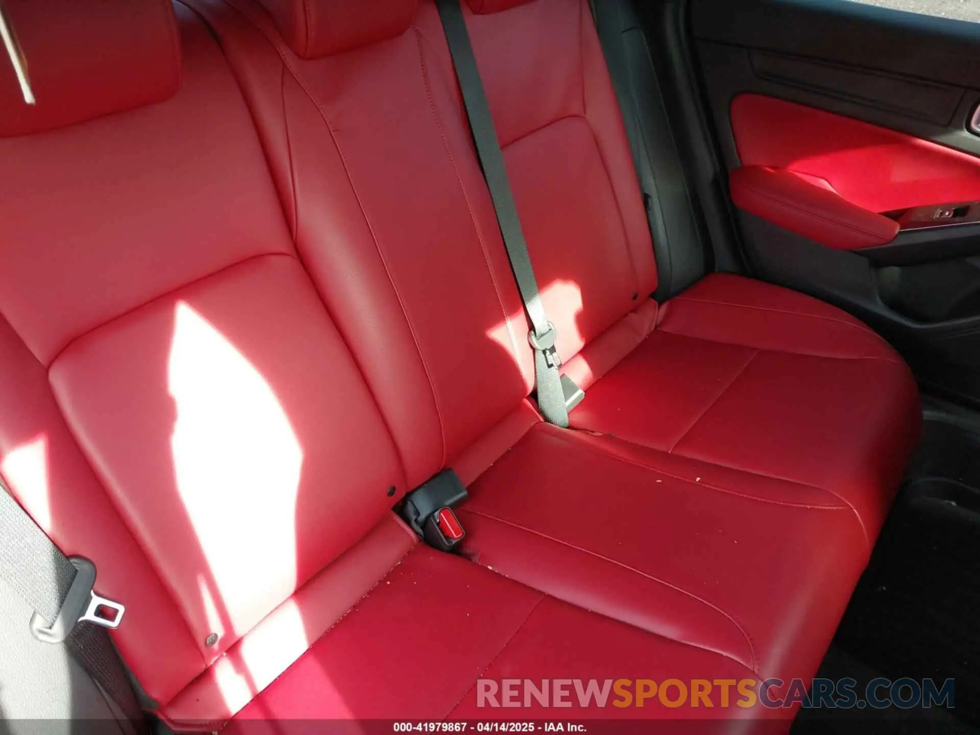 8 fotografías del automóvil dañado 19UDE4H32SA003344 ACURA INTEGRA 2025