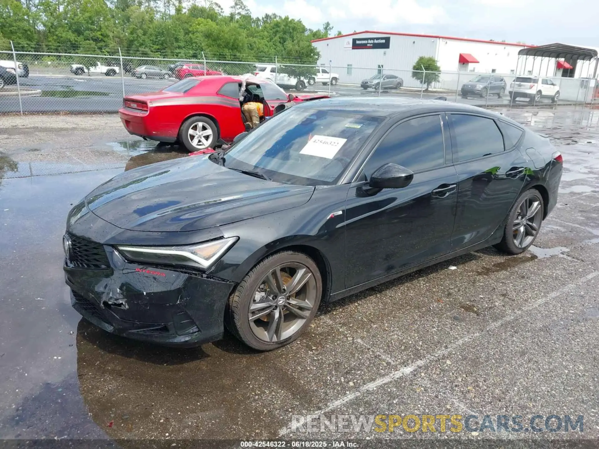 2 fotografías del automóvil dañado 19UDE4H33SA003479 ACURA INTEGRA 2025