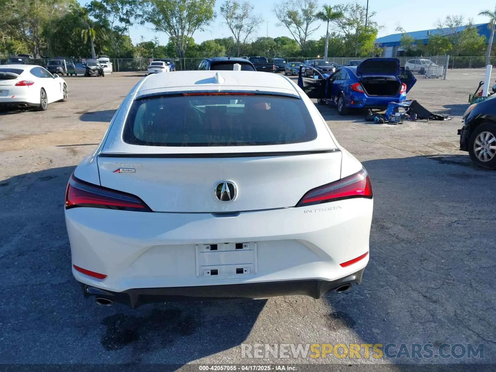 16 fotografías del automóvil dañado 19UDE4H39SA011439 ACURA INTEGRA 2025