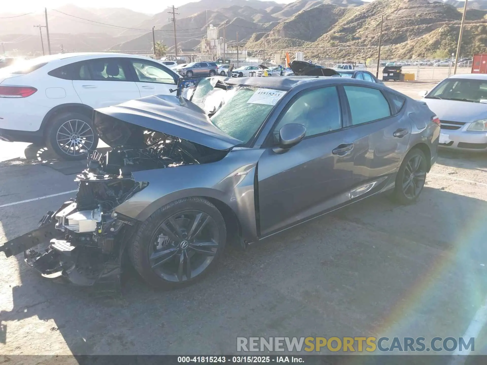 2 fotografías del automóvil dañado 19UDE4H67SA008288 ACURA INTEGRA 2025
