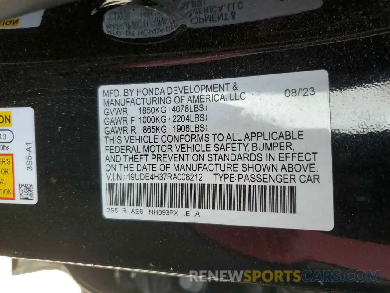 12 fotografías del automóvil dañado 19UDE4H37RA008212 ACURA INTEGRA A- 2024