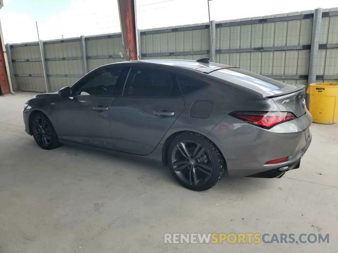2 fotografías del automóvil dañado 19UDE4H3XRA022167 ACURA INTEGRA A- 2024