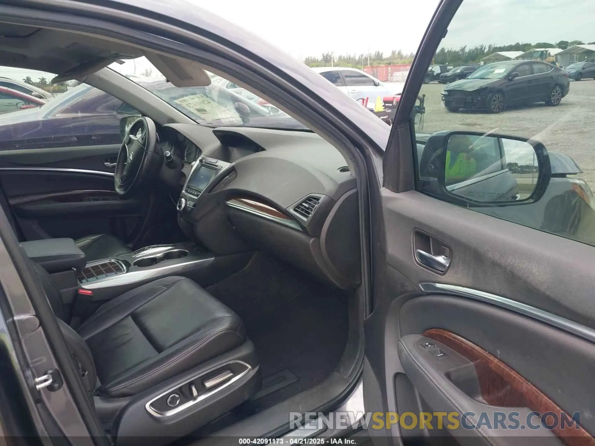 5 fotografías del automóvil dañado 5J8YD3H35KL012428 ACURA MDX 2019