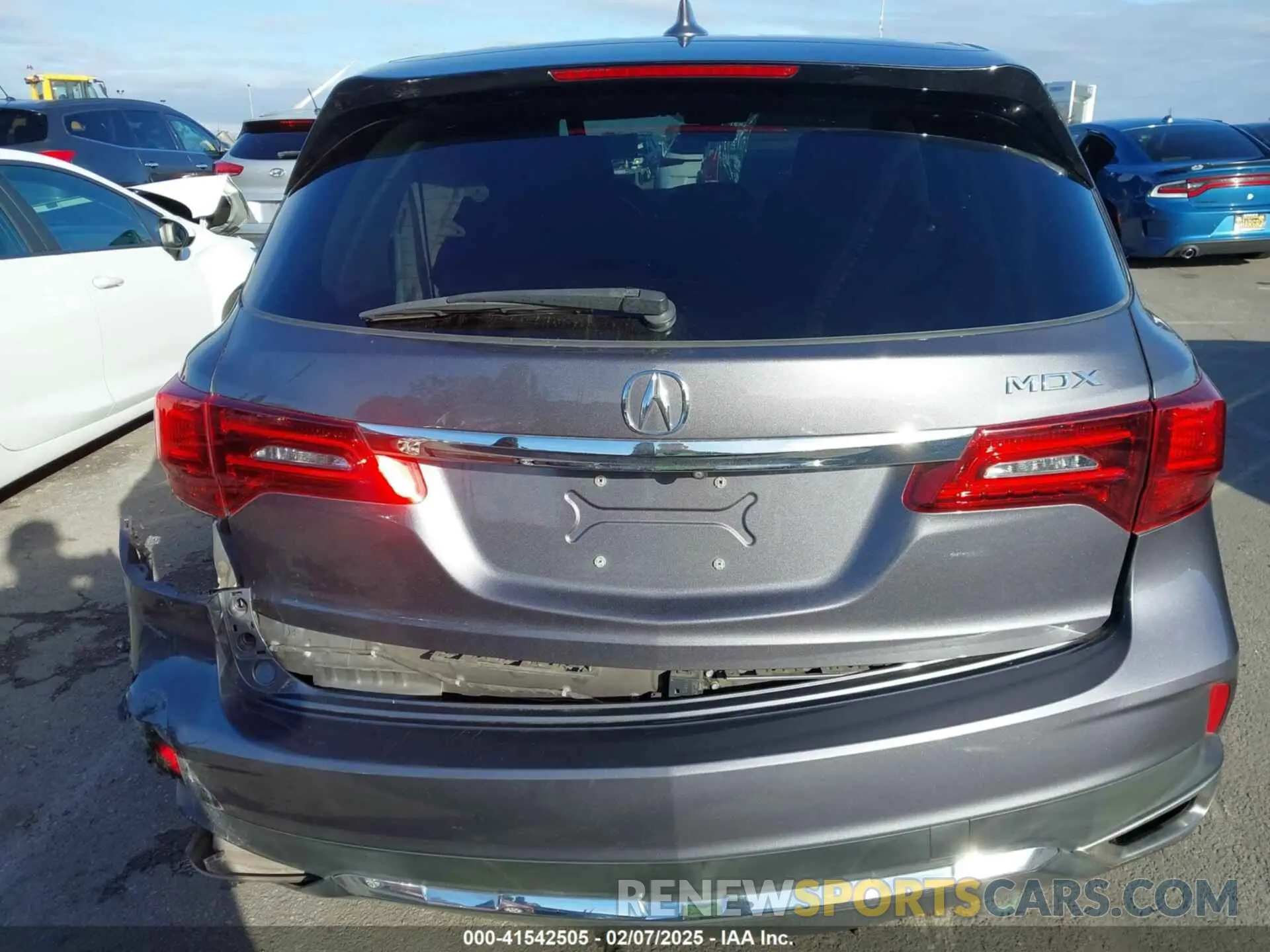 16 fotografías del automóvil dañado 5J8YD3H38KL005442 ACURA MDX 2019