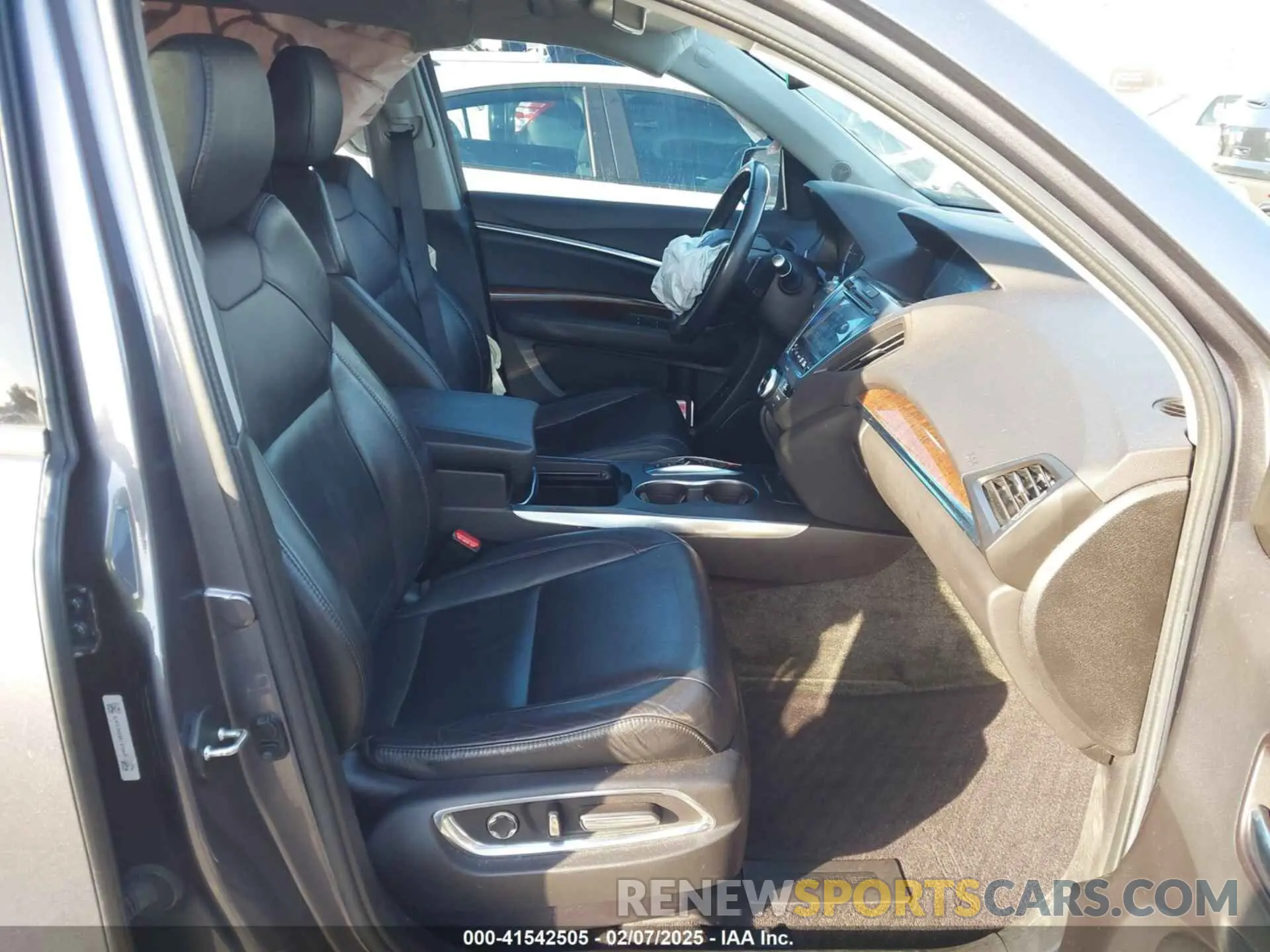 5 fotografías del automóvil dañado 5J8YD3H38KL005442 ACURA MDX 2019
