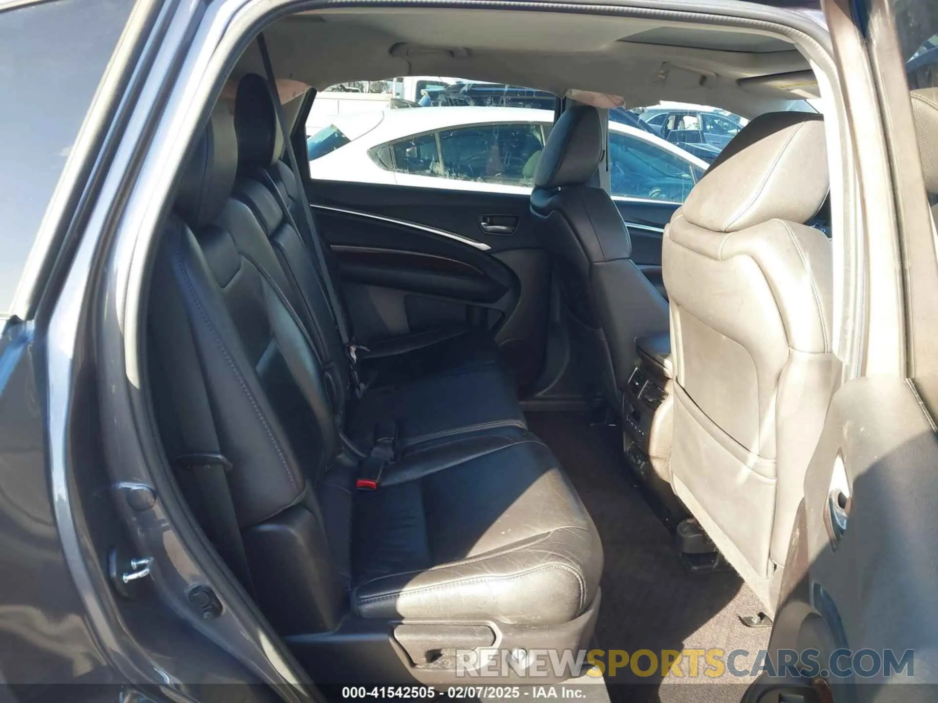 8 fotografías del automóvil dañado 5J8YD3H38KL005442 ACURA MDX 2019