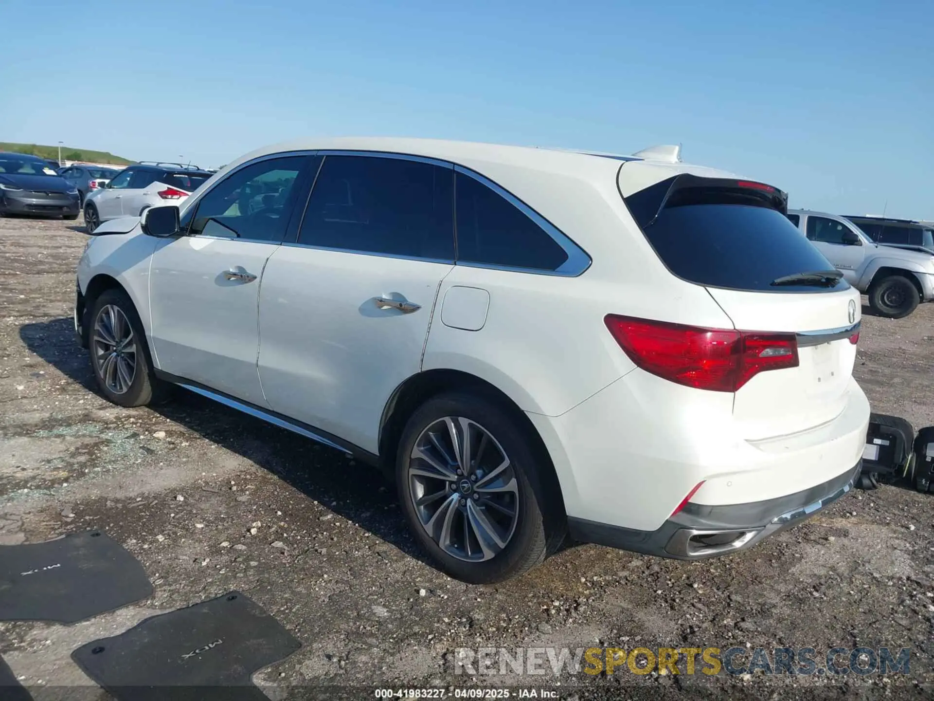 3 fotografías del automóvil dañado 5J8YD3H55KL008154 ACURA MDX 2019