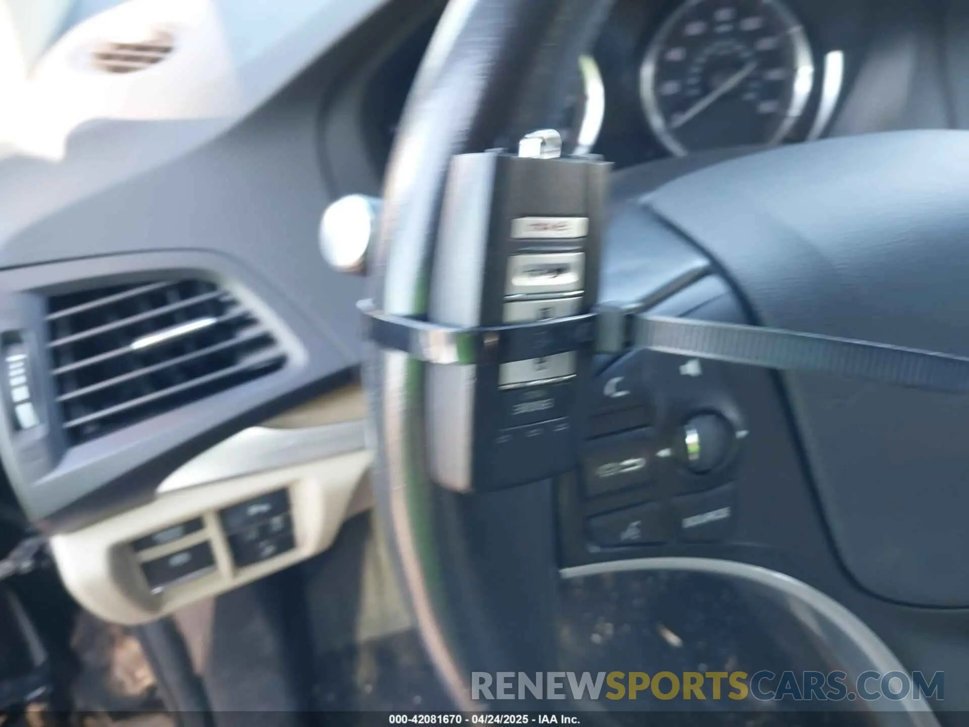 11 fotografías del automóvil dañado 5J8YD3H58KL012747 ACURA MDX 2019