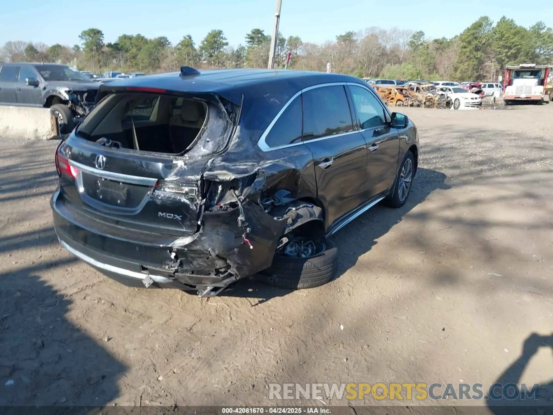 4 fotografías del automóvil dañado 5J8YD3H58KL012747 ACURA MDX 2019