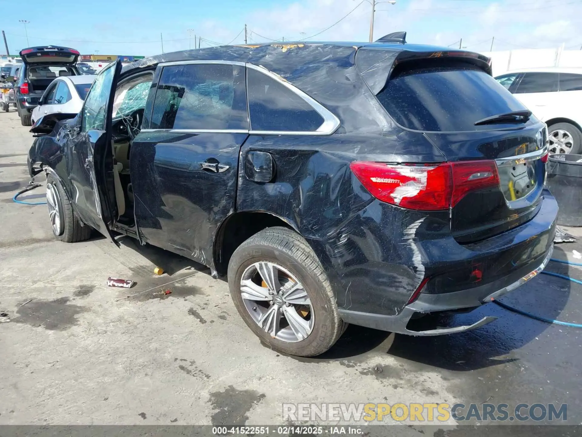 3 fotografías del automóvil dañado 5J8YD4H30KL001830 ACURA MDX 2019