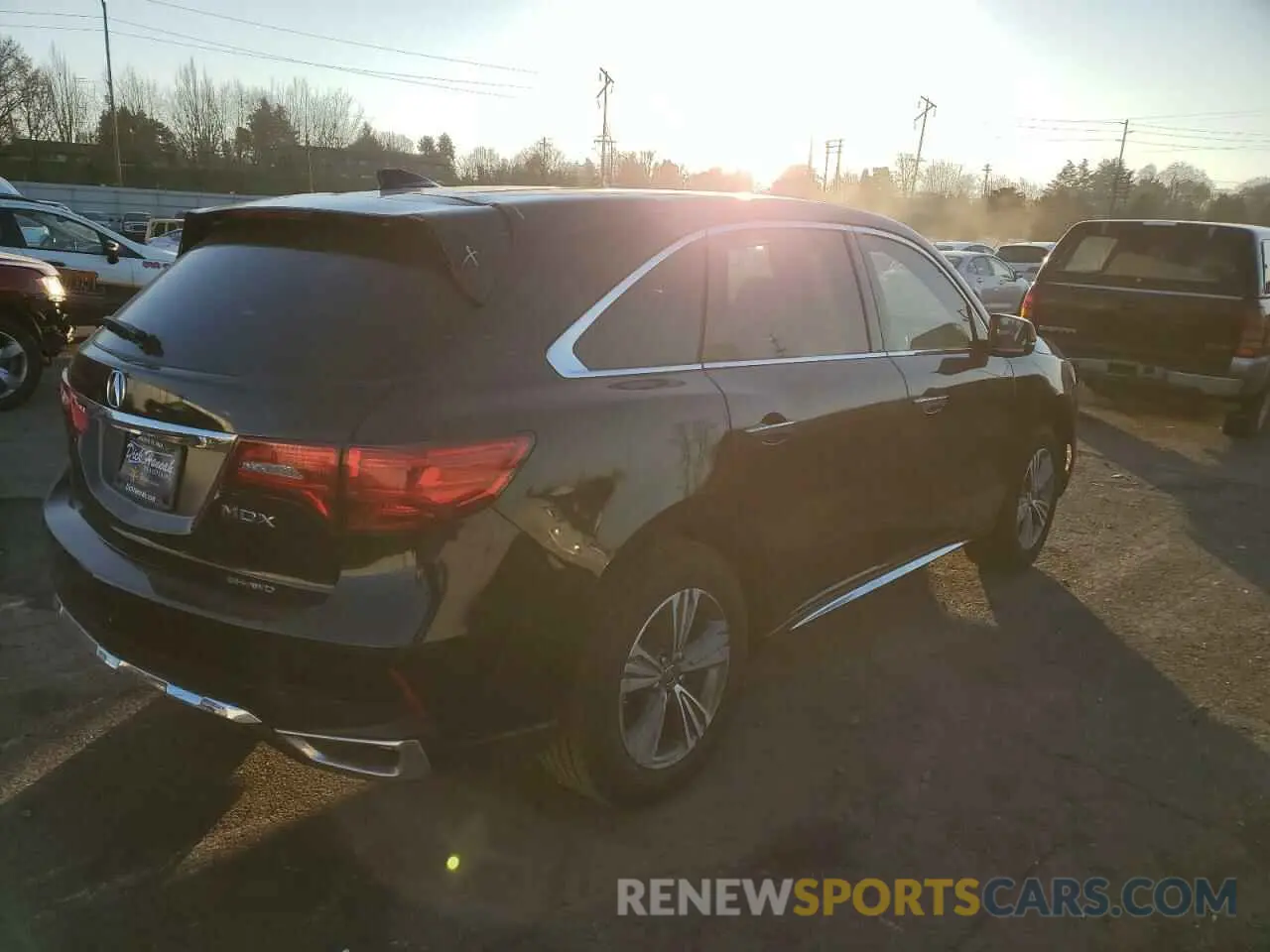 3 fotografías del automóvil dañado 5J8YD4H32KL021724 ACURA MDX 2019
