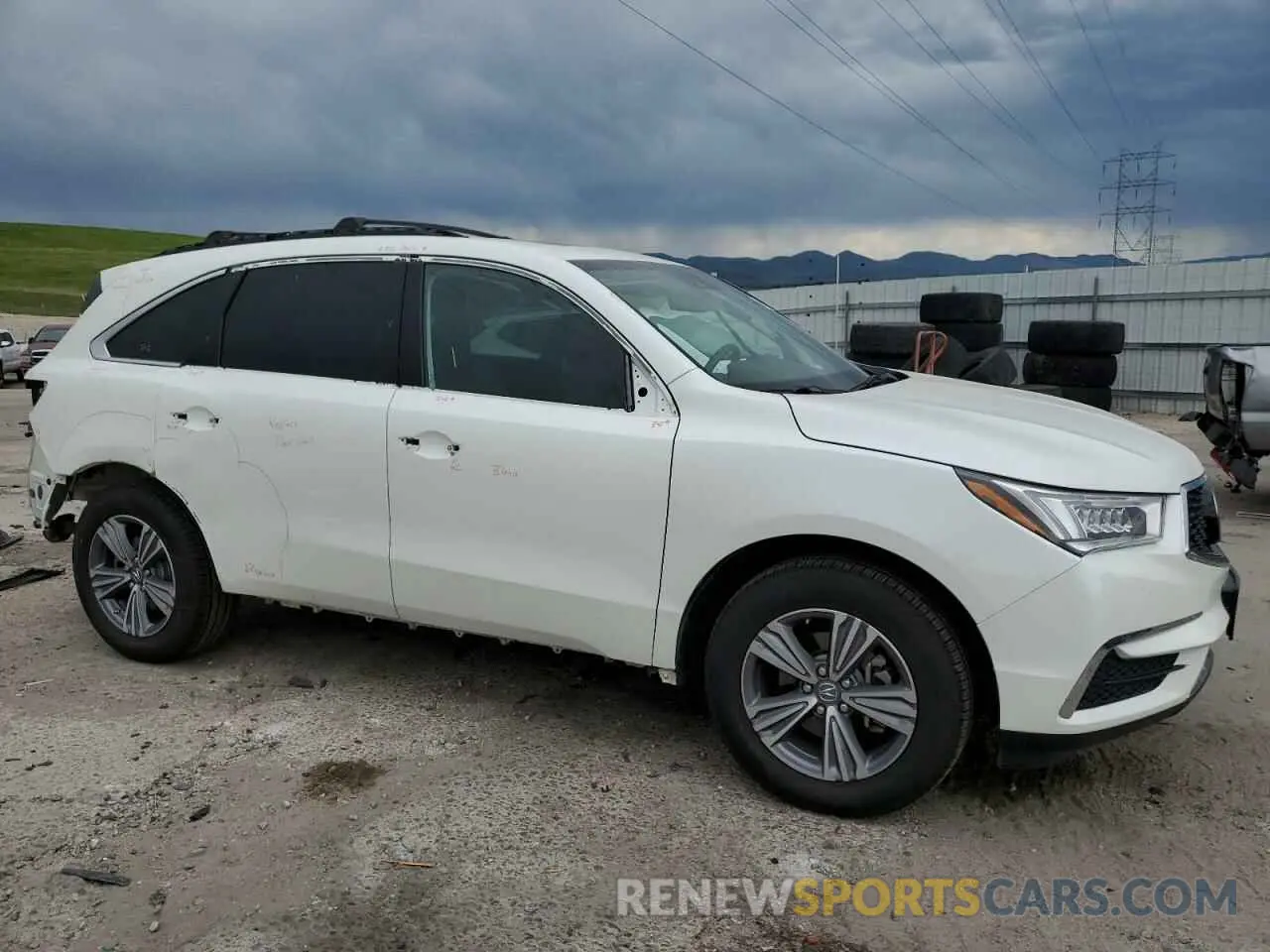 4 fotografías del automóvil dañado 5J8YD4H34KL035107 ACURA MDX 2019
