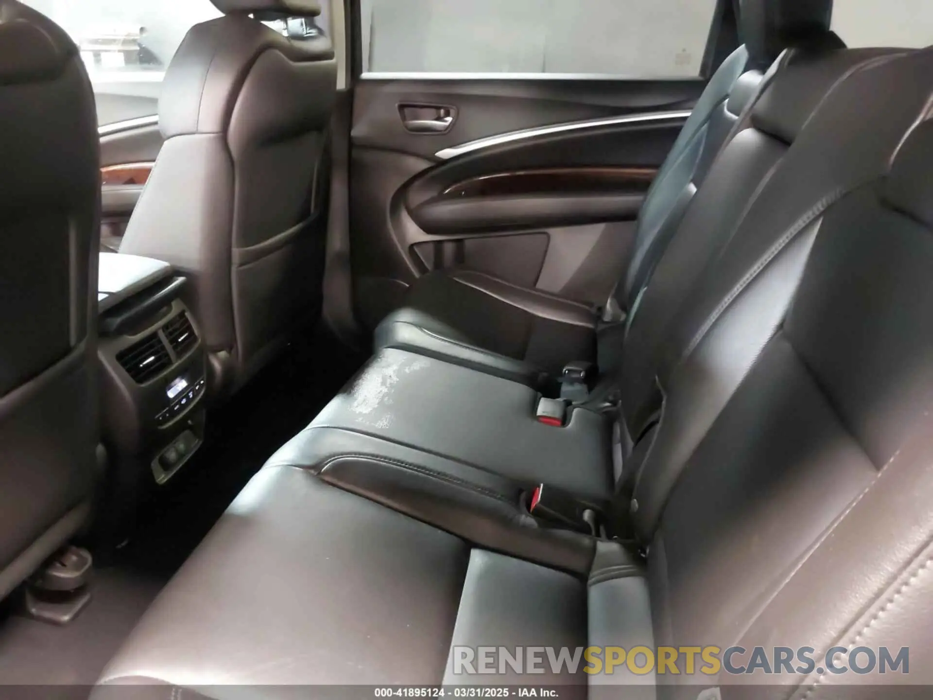 8 fotografías del automóvil dañado 5J8YD4H39KL031747 ACURA MDX 2019