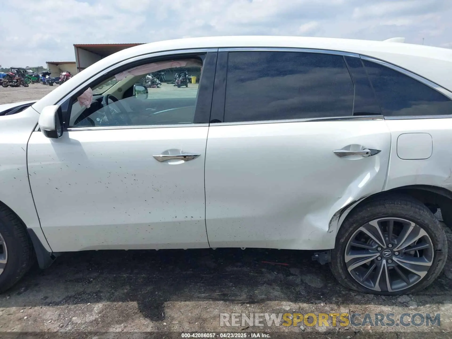 15 fotografías del automóvil dañado 5J8YD4H55KL000447 ACURA MDX 2019