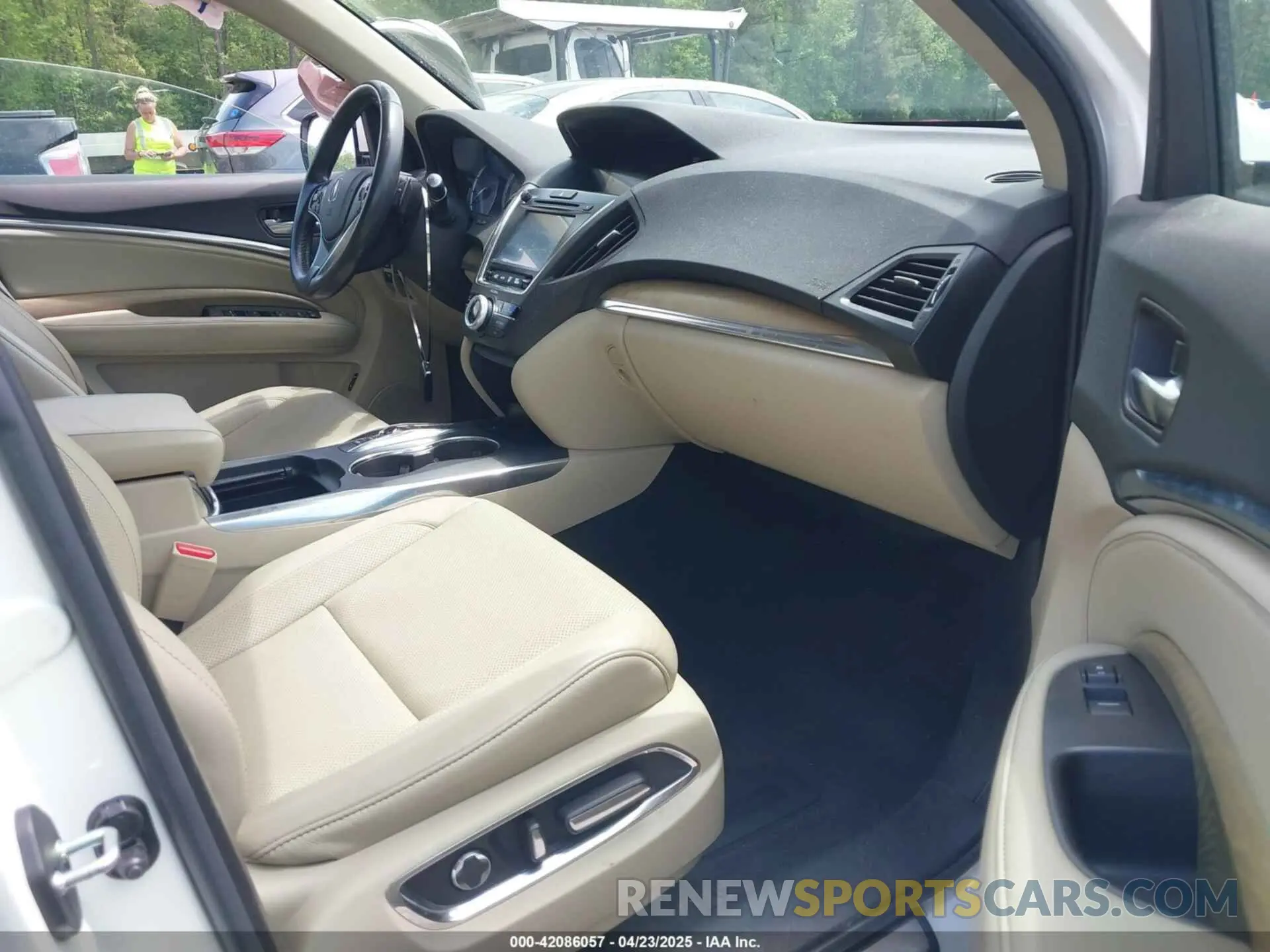 5 fotografías del automóvil dañado 5J8YD4H55KL000447 ACURA MDX 2019