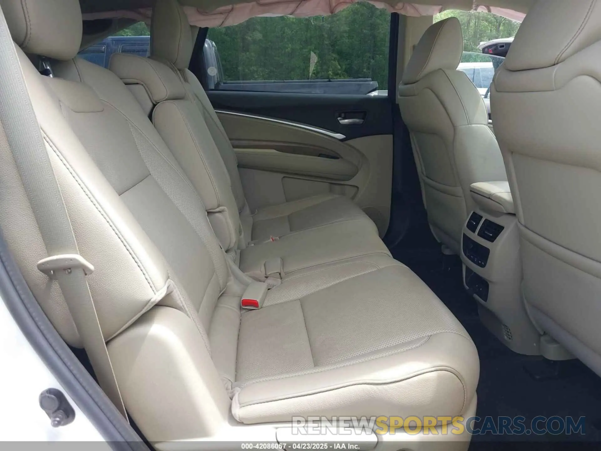 8 fotografías del automóvil dañado 5J8YD4H55KL000447 ACURA MDX 2019