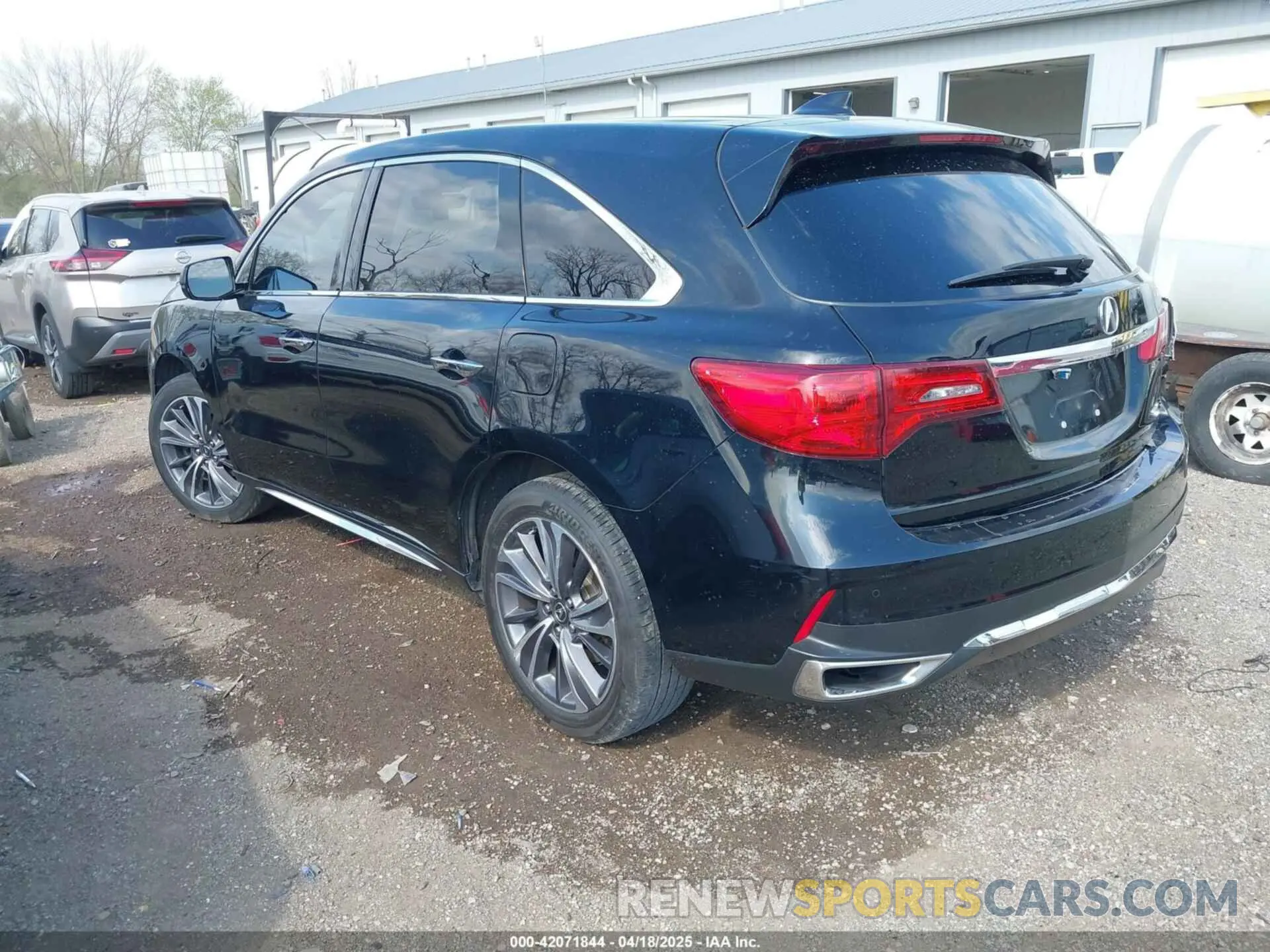 3 fotografías del automóvil dañado 5J8YD4H55KL028765 ACURA MDX 2019